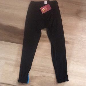 NWT Athletic Cycling Capri Sz. Small